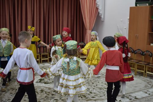 Балтач сабыйлары кунаклар кабул итте (бик күп фото)