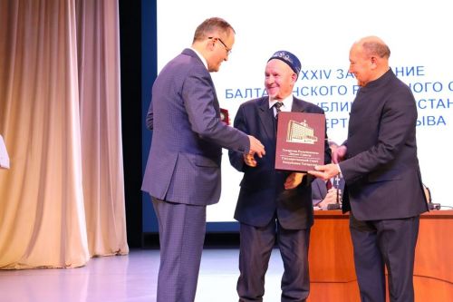 Бертөркем райондашларыбызга дәүләт бүләкләре тапшырылды (фото)