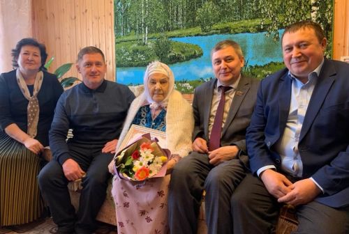 Мәрхәбә Вахитовага 95 яшь тулды (фото, видео)
