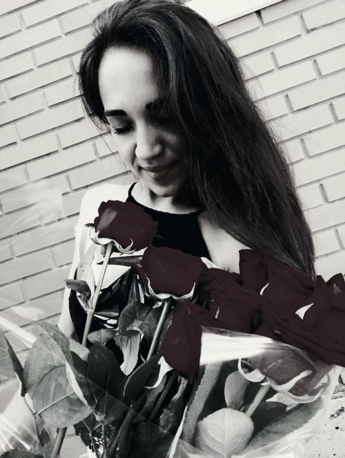 Ике айдан соң аның туе булырга тиеш иде. Ә без очраштык та очраштык...