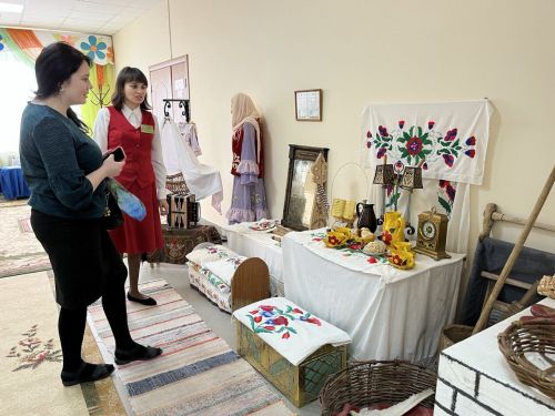 Балтач тәрбиячеләре тәҗрибәләре белән уртаклаштылар (фото)