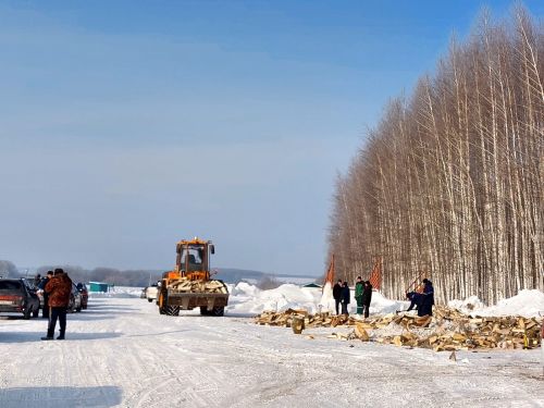 Мобилизацияләнгән райондашларның гаиләләренә ярдәм күрсәтү дәвам итә (фото)