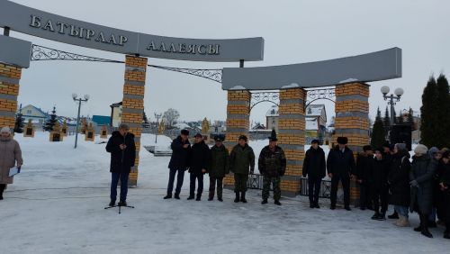 Балтачта митинг үтте. Кемнәр хөрмәтенә? (фото, видео)