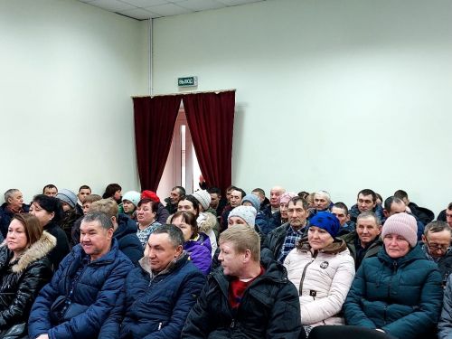 «Дуслык»та хисап җыелышы бара (+фото)
