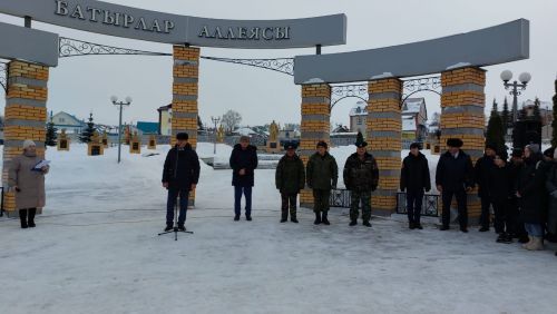 Балтачта митинг үтте. Кемнәр хөрмәтенә? (фото, видео)