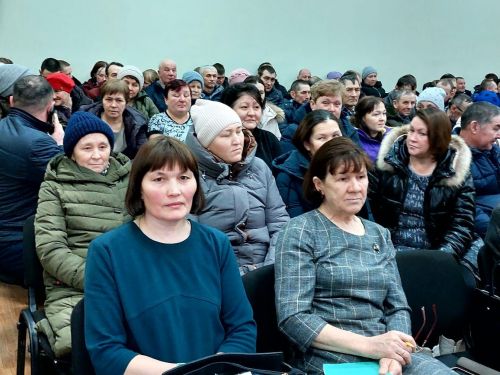 «Дуслык»та хисап җыелышы бара (+фото)