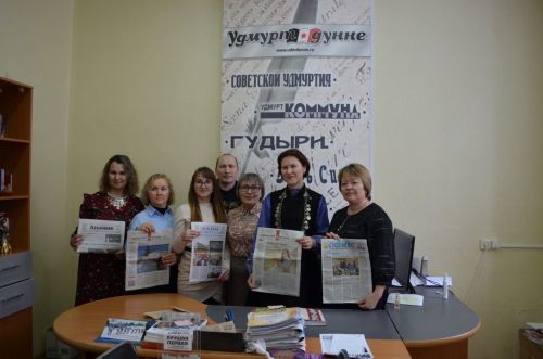 «Удмурт дунне», » Ошмес» но Йӧскалык библиотека ( +фото )