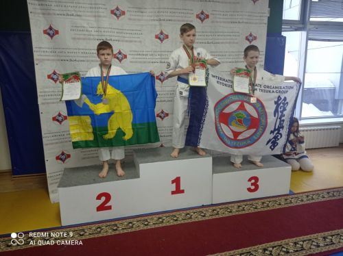 Балтач каратэчылары Казаннан җиңү белән кайтты (фото)
