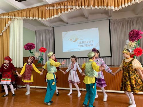 Балтач урта мәктәбендә “Укытучылар һәм остазлар елы” рәсми рәвештә ачылды (фото)