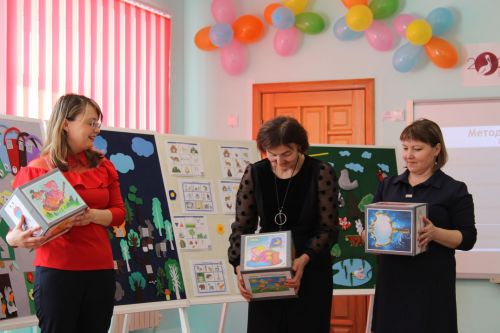 Карадуган балалар бакчасында узган  республика семинарыннан фоторепортаж