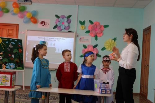 Карадуган балалар бакчасында узган  республика семинарыннан фоторепортаж