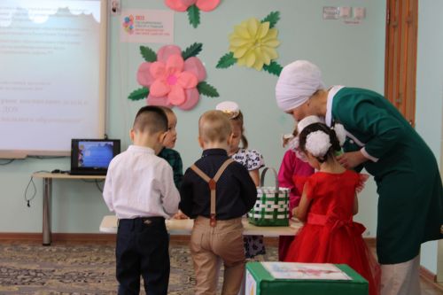 Карадуган балалар бакчасында узган  республика семинарыннан фоторепортаж