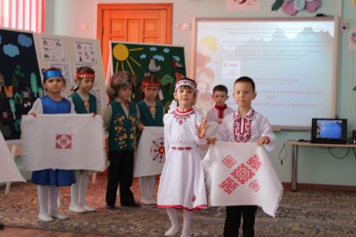 Карадуган балалар бакчасында узган  республика семинарыннан фоторепортаж