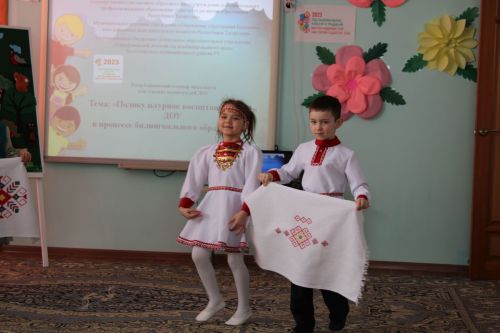Карадуган балалар бакчасында узган  республика семинарыннан фоторепортаж