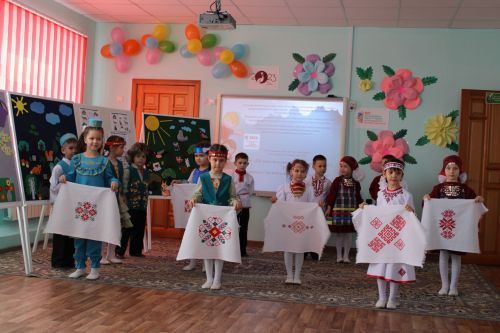 Карадуган балалар бакчасында узган  республика семинарыннан фоторепортаж