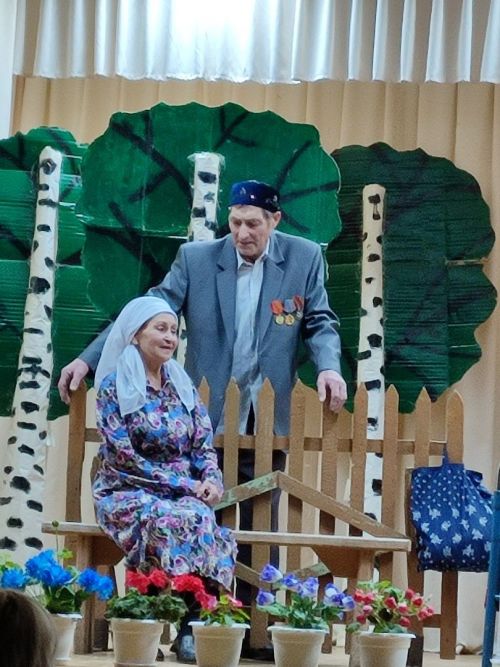 Түнтәрлеләр кемне өйләндергән?