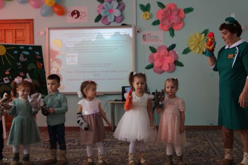 Карадуган балалар бакчасында узган  республика семинарыннан фоторепортаж