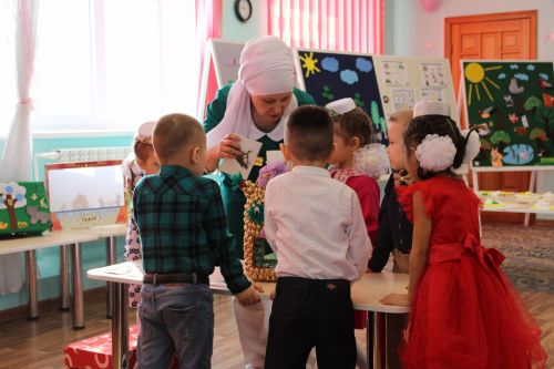 Карадуган балалар бакчасында узган  республика семинарыннан фоторепортаж