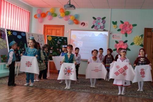Карадуган балалар бакчасында узган  республика семинарыннан фоторепортаж