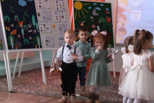 Карадуган балалар бакчасында узган  республика семинарыннан фоторепортаж