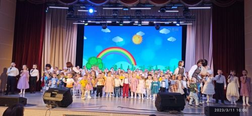 Бүген бистәнең 2нче номерлы балалар бакчасы концерт куйды