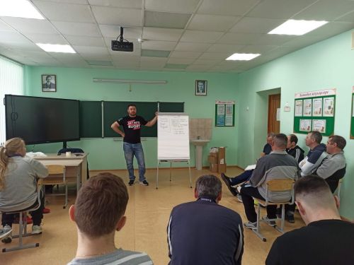 Физик культура укытучылары өчен тэг-регбиның база курсы темасына семинар узды (+фото)