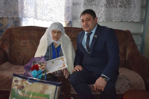 “Минем кебек итеп әнине берәү дә тәрбияли алмаячак” (фото)