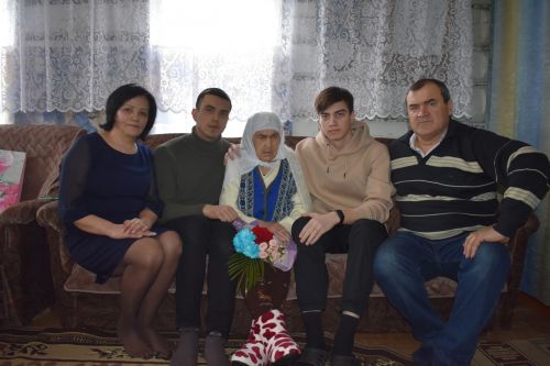 “Минем кебек итеп әнине берәү дә тәрбияли алмаячак” (фото)