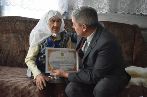 “Минем кебек итеп әнине берәү дә тәрбияли алмаячак” (фото)