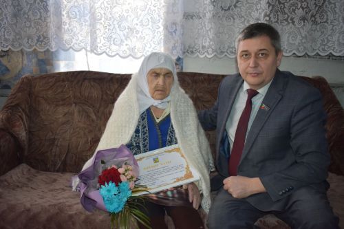 “Минем кебек итеп әнине берәү дә тәрбияли алмаячак” (фото)