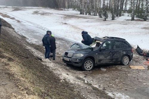 КОТОЧКЫЧ: Татарстанда җиңел машина зур йөк автомобиленә килеп бәрелгән, хатын-кыз һәлак