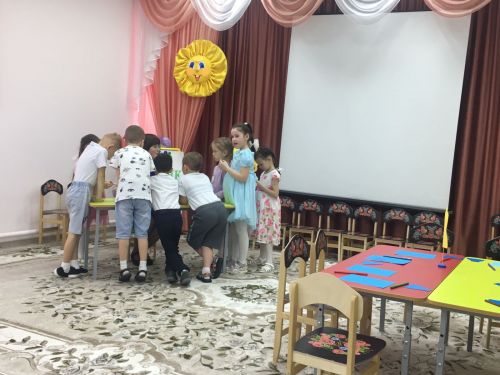 «Каенкай» бакчасы ут күршеләрне кабул итте (+фоторепортаж)
