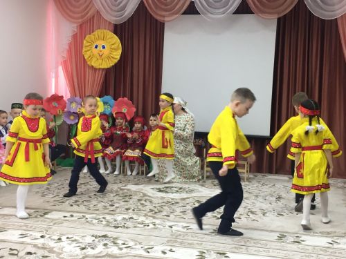 «Каенкай» бакчасы ут күршеләрне кабул итте (+фоторепортаж)