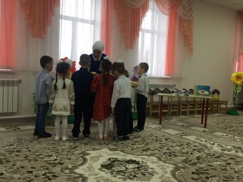 «Каенкай» бакчасы ут күршеләрне кабул итте (+фоторепортаж)