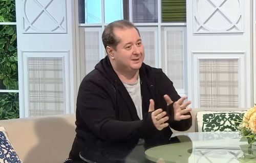 Винарис Ильегет Лилия Хәмитова белән туйларының кайчан булачагын әйткән