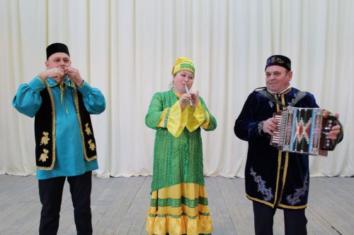 Курай, кубыз һәм тальян...  Гөлкәй, Равил, Шәрипҗан