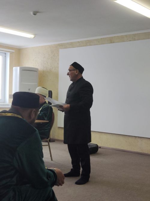Мәчетләрне килгән кешеләр белән бизәргә кирәк
