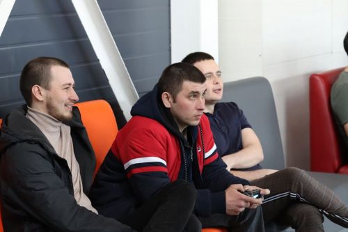 «Хыял» яшьләр узәгендә киберспорт (футбол) буенча турнир узды (фото)