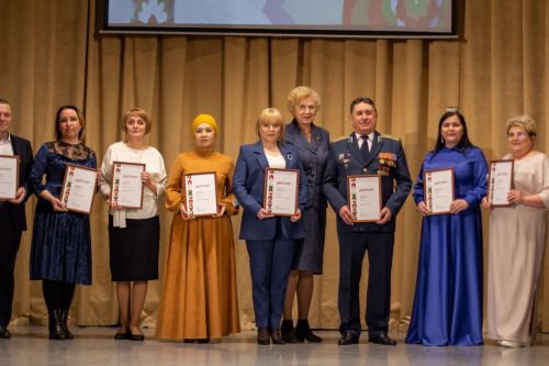 Балтачыбыз Гөлнара кебек тырыш ханымнары белән күркәм (фото)