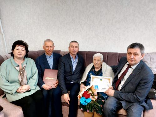 Покчи Лӧзя гуртын улӥсь Кушаева Екатерина Степановна бадӟым юбилейзэ пусйиз