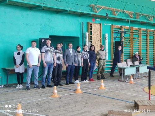 Субаш мәктәбендә тренер Фагыйл Гайнетдинов призына кул көрәше буенча турнир узды (фото)