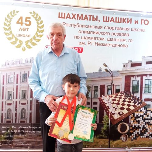 Динар Закиров уңышлары белән кабат сөендерде (фото)