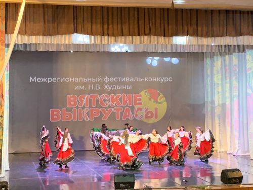Балтач биючеләре Киров сәхнәсен дә ут итте (+ фоторепортаж)