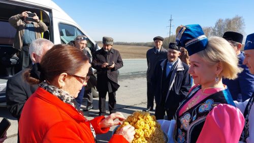 Районыбызга Казан шәһәреннән бертөркем язучылар-шагыйрьләр кайтты (фото)