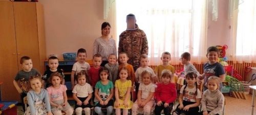 Бишенче балалар бакчасына кем принтер бүләк иткән? (фото)