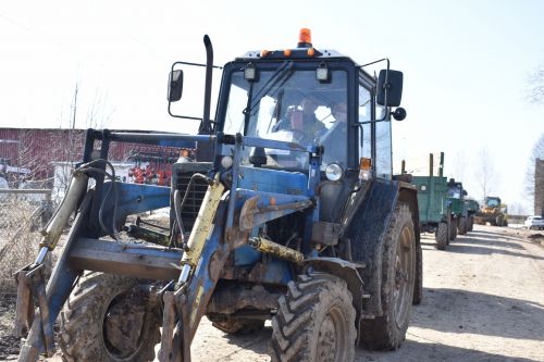 «Двигателең шәп эшли»... Бу сүзләргә һәрбер механизатор сөенде (+ фоторепортаж,видео)