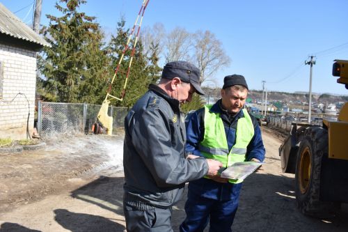 «Двигателең шәп эшли»... Бу сүзләргә һәрбер механизатор сөенде (+ фоторепортаж,видео)