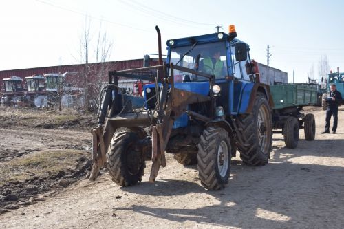 «Двигателең шәп эшли»... Бу сүзләргә һәрбер механизатор сөенде (+ фоторепортаж,видео)