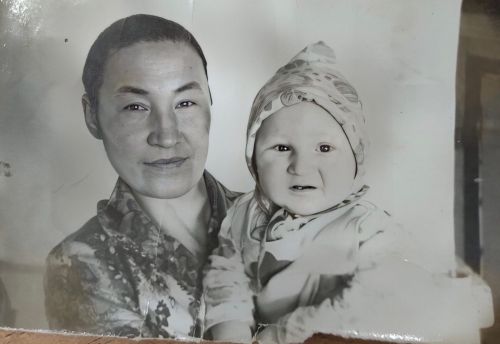 «Атаймылэн ожын кулэмез вань азьпал улонмес воштӥз»