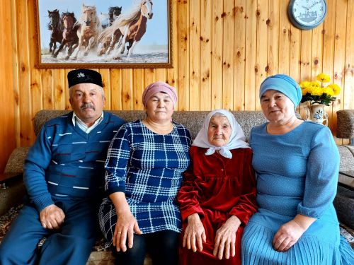 Әти-әнигә күрсәтелгән хөрмәт кире үземә әйләнеп кайтты